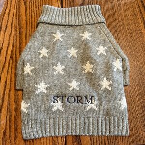 Custom pet sweater from Mark & Graham.